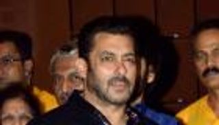 سلمان خان شخصية محورية في فيلم "سباق 3"