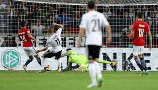 تيمو فيرنر يسجل الهدف الثالث