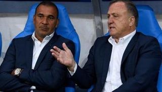  خوليت يعتذر عن فيديو من غرفة ملابس منتخب هولندا 