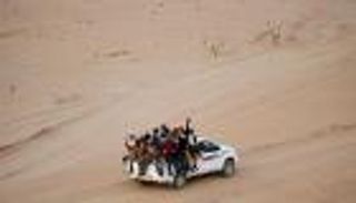 العثور على جثث 16 مهاجرا في صحراء شرق ليبيا