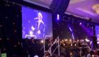 بالصور.. محمد عبده يصدح بصوته بين لندن ودبي