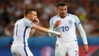 فاردي يدافع عن آلي ويرفض معاقبته