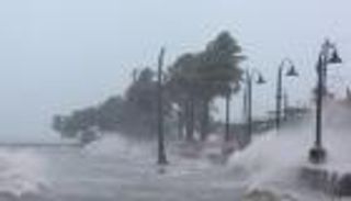 تراجع متوقع لإعصار "إرما" بعد وصوله اليابسة بفلوريدا