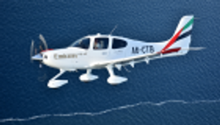 بالفيديو.. أكاديمية طيران الإمارات تتسلم أول طائرتين من طراز "سيروس"