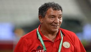 مدرب الجزيرة الإماراتي يستهل موسمه أمام الظفرة