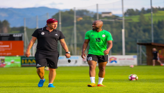 ريجيكامب يتمنى جاهزية خماسي المنتخب الإماراتي