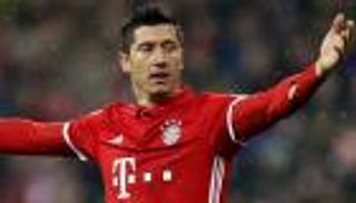 ليفاندوفسكي يطالب البايرن بتغيير سياسته التعاقدية