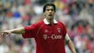 بالاك كان قريبا من برشلونة في 2004