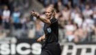 أول حكمة في تاريخ البوندسليجا جاهزة للتحدي