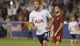 توتنهام يتخلص من مهاجمه بإعارته إلى فنربخشه