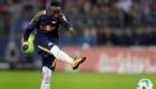 كيتا يسجل أول هدف للايبزيج بعد "اتفاق ليفربول"