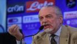 رئيس نابولي يجدد هجومه على هيجوايين