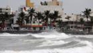 الإعصار "كاتيا" يصل إلى اليابسة في المكسيك