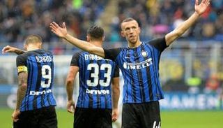 إنتر ميلان يزاحم المتصدر يوفنتوس بفوز ثالث