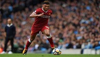 أسطورة أرسنال يسخر من لاعب ليفربول 