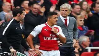 فينجر يدافع عن سانشيز "السمين"