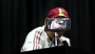 بدء تقديم خدمات الجيل الرابع للنقال في مصر