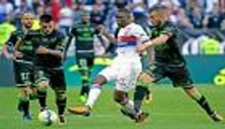 ليون يحافظ على المركز الثالث في الدوري الفرنسي