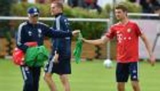 هيتسفيلد: جلوس مولر احتياطيا يسبب أزمة سياسية