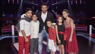 تامر حسني مع مواهب "ذا فويس كيدز"