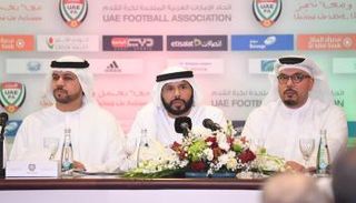 ابن غليطة خلال المؤتمر الصحفي