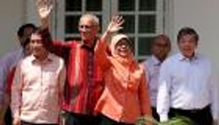 زوجة يمني أول امرأة تتولى رئاسة سنغافورة