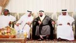 بالفيديو.. حاكم الشارقة يقدم واجب العزاء في الشهيد ناصر المزروعي