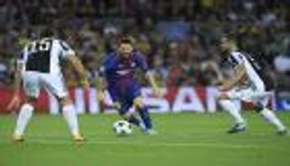 بالفيديو.. ميسي يضم بوفون إلى ضحاياه