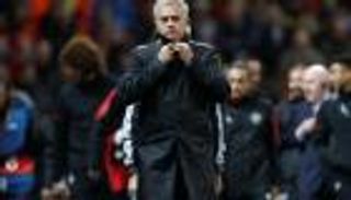 "بلاي ستيشن" تسخر من "حافلة مورينيو"