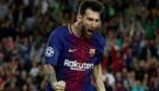 الصحافة الإيطالية ترفع القبعة لميسي "المريخي"