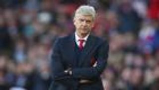 فينجر ينتقد إقالة ديبور ويرحب ببديله 