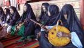"الإمْزاد" و"القُمْبري".. آلات الفن الصحراوي الجزائري
