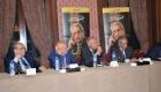 عمرو موسى يحتفل بتدشين أول جزء من مذكراته "كتابيه"