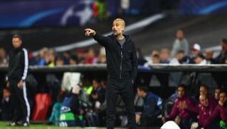 "سيتي جوارديولا" تفوق على برشلونة في طريقة لعبه