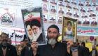 إيران تصطاد الأجانب للقتال في سوريا بإغراءات من كل لون