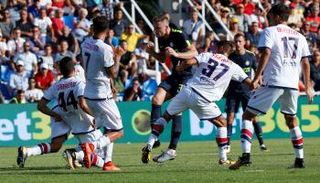 انتر يحافظ على بدايته المثالية بالكالتشيو