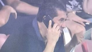 بيسيرو خلال تواجده بمدرجات ستاد راشد