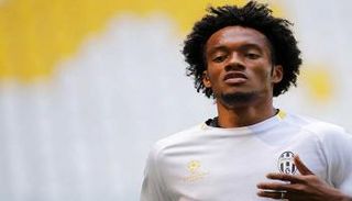 كوادرادو يوضح موقفه من الرحيل عن يوفنتوس