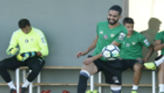 اهتمام إسباني بعودة بودبوز للملاعب