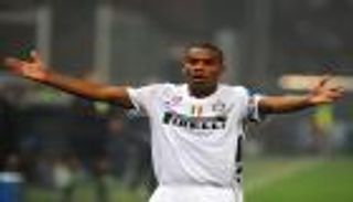 لاعب إنتر السابق يرد بقوة على اتهامه بـ"السُكر"