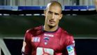 تضامن مغربي مع "ثور الجزائر" ضد الانتقادات الفرنسية 