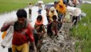 الروهينجا يستغيثون للخروج من ميانمار وسط تهديدات "سنقتلكم جميعا"