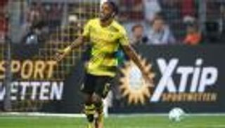 أوباميانج يرد على ليفاندوفسكي بثنائية