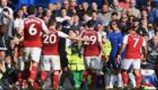 البطاقات الحمراء تواصل ملاحقة تشيلسي أمام أرسنال