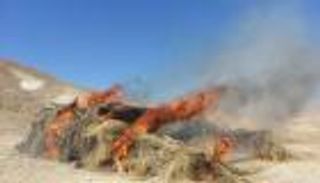 بالصور.. ضبط إرهابيين قبل زرعهما عبوات ناسفة بوسط سيناء