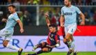 لاتسيو يقتنص فوزا صعبا من جنوى في مباراة مثيرة