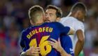 ميسي مدربا لبرشلونة بعد إصابة ديمبلي