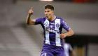 تولوز  يعاقب "ملاكم الجزائر" 