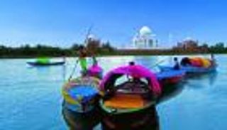 "هند العجائب".. الترويج للسياحة الهندية في مصر بالحافلات