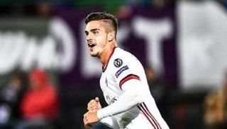 مونتيلا يشبه مهاجم ميلان بالاسطورة إنزاجي